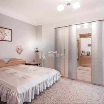 Круглоуніверситетська вул., 17