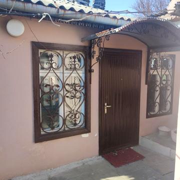 Чорноліська вул. (Чеботарьова), 2