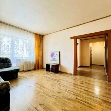 Продаж 1к квартири Бажана 26
