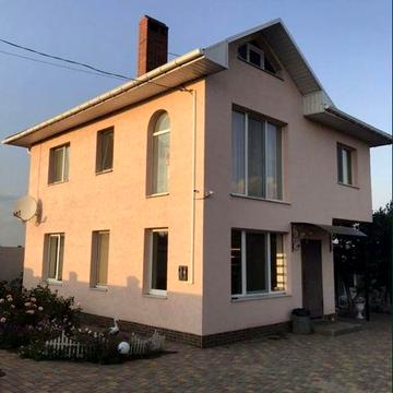 Капитальний дом в живописном месте. Кошари