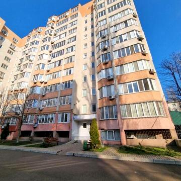 Продам двухкомнатную квартиру в Киевском районе ЖК Вернисаж