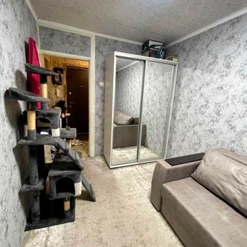 Продам 2.к квартиру (Гетьманська 74)