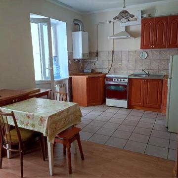 Продам 2 кім ,74 м кв Шевченківський район.