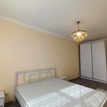 Незалежності вул., 17