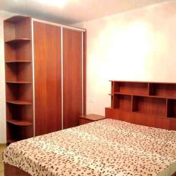 ЖК Петрівський, вул. Теплична 42 (поруч Фора, школа, дитячий садок))