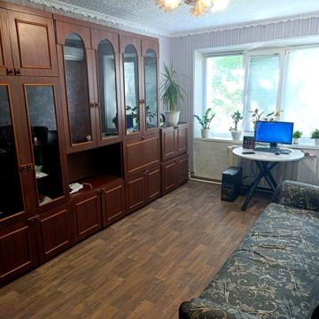 Продам 3 комнатную квартиру в Синельниково , микрорайон.
