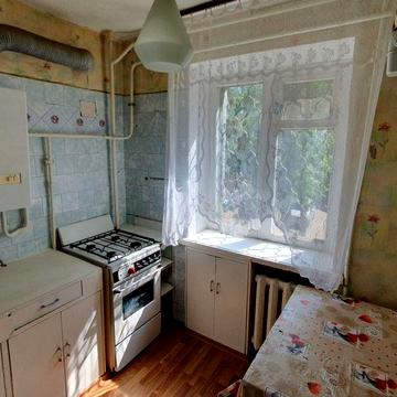 Продажа. 3 комнатная квартира. Лески. Кирпич. 2 этаж