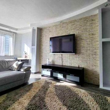Продам ,2-кімнатну ,Ревуцького 42 Б ,Осокорки , м.Харківська.