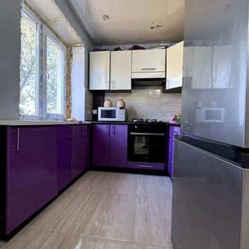 Продам 3х кімнатну квартиру