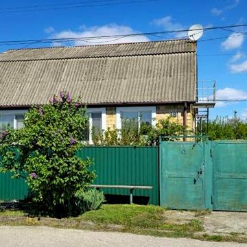 ПРОДАЖ! Просторий будинок у центрі Великої Олександрівки під Києвом
