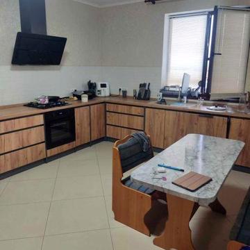 Продам 2 х этажный новый дом в Красноселке