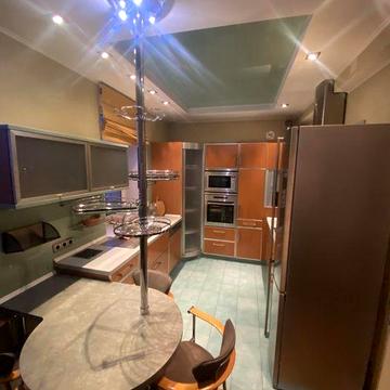 Продам квартиру двухуровневую, ул. И. Сикорского (ул. Тельмана)