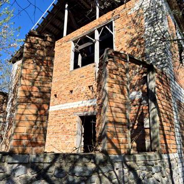 Будинок під розбір