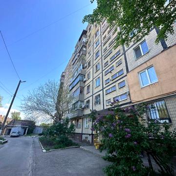 Продам 2к на ул. Молодогвардейская. Левый берег!