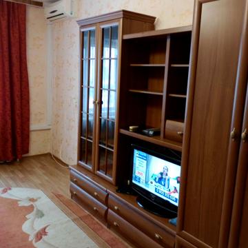 Федора Ернста вул., 2