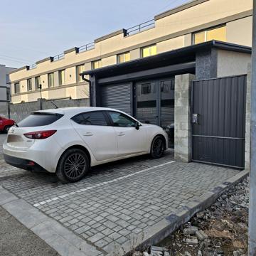 None 60000.0 USD