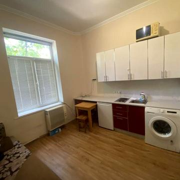 Продаж 1кн в центрі,на Ольжича