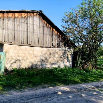 Продаж будинку з землею
