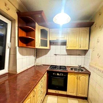 бул. Жуля Верна.Продаж квартири. Поруч швидкісний трамвай, парк Юність