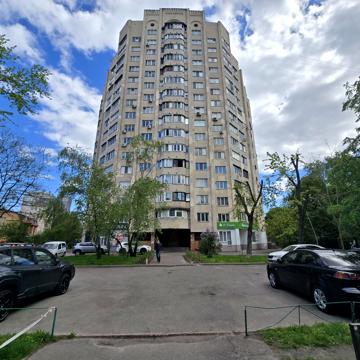 Загорівська вул. (Багговутівська), 8/10
