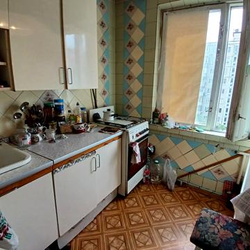 Йорданська вул. (Лайоша Гавро), 16