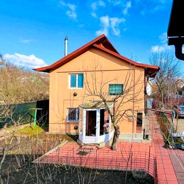 Круглик. Продам жилий дім. Газ,камін,баня. Ліс,озеро. м.Теремки 10хв