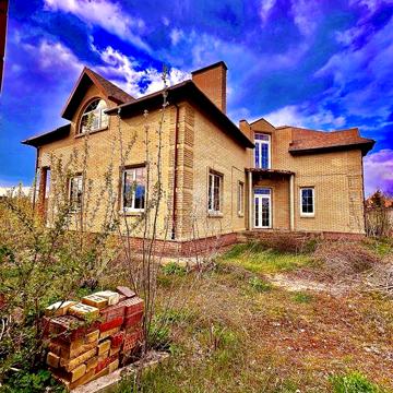 Продам ДОМ в хорошем месте. КИРОВСКОЕ/ОБУХОВКА/ЦЕНТР