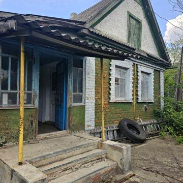 Продам цегляний будинок +літня кухня,господарські будівлі,  11сот