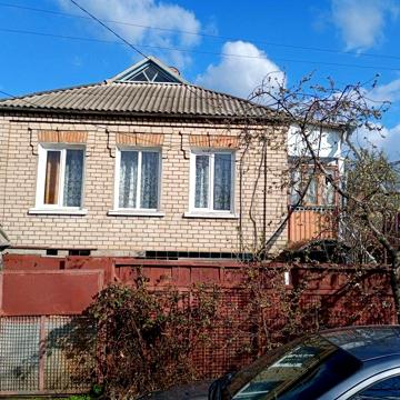 2 поверхи дім на Бажаново