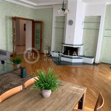 Десятинна вул., 1/3