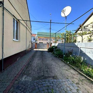Продаж будинку! Під комерцію!