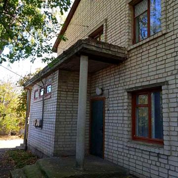 Продам трикімнатну квартиру у Лисянці