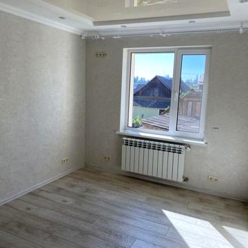 Продам квартиру в центрі міста