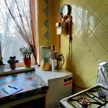 Небесної Сотні просп. (Маршала Жукова), 49