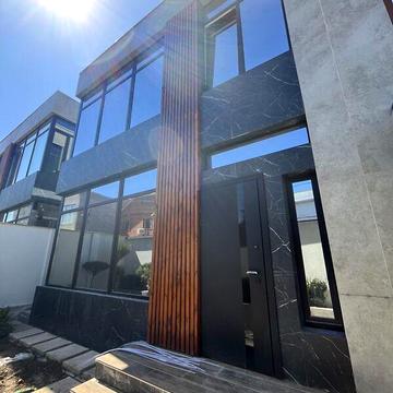 Продаж 3к Дім Єнісейська вулиця