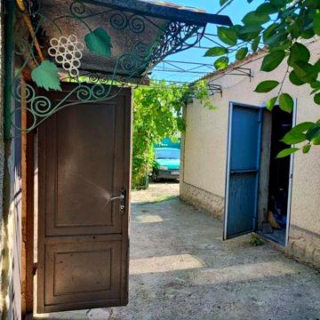 Сдам дом Усатово 3 комнаты отдельный двор 8 соток огород