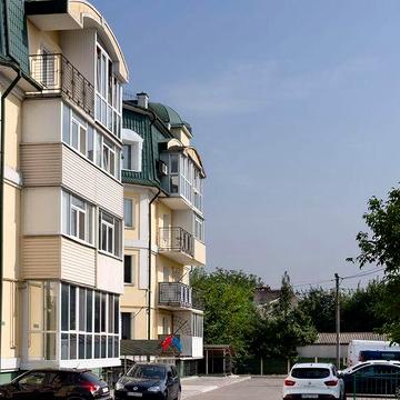 3 кімнатна 114 кв.метрів дворівнева новобудова автономне, поруч Центр