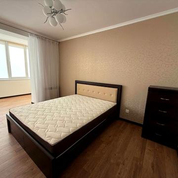 Вячеслава Чорновола вул., 60
