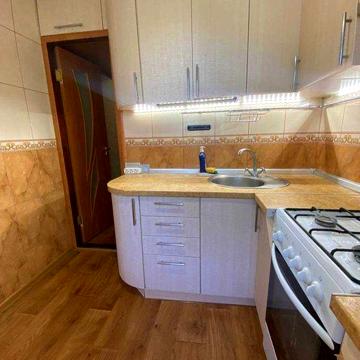 Продам 1 к квартиру Гребінки