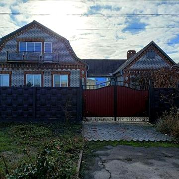 Продам будинок та складські приміщення