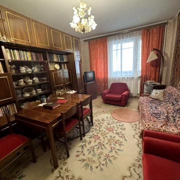 Продаж 2 к кв, м. Наукова, вул. Космічна