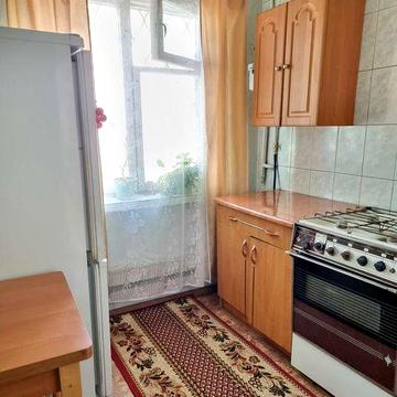 Продам 2кв 2/5эт  Широнинцев 40 б