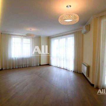 Оренда 4к квартири в Києві, Назарівська вул. 23А Без комісії