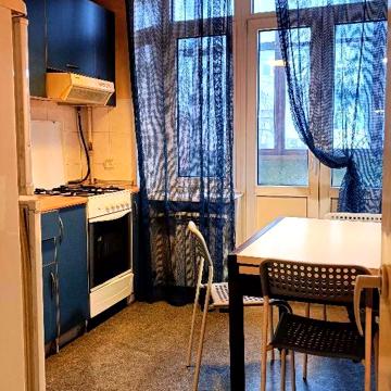 Мироносицька вул., 99
