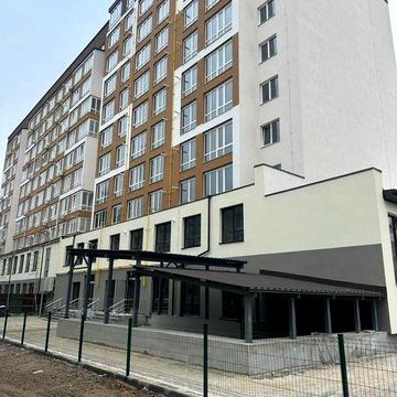 (5) Продаж 2к квартири на проспекті Юності  4422