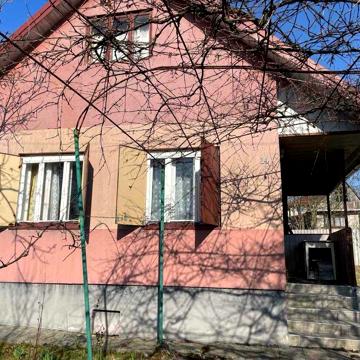 Продаж дачі с. Липники будинок  6 сот 35 тис.дол