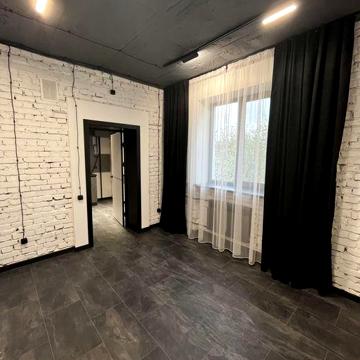 2 кімнатна квартира в центрі міста