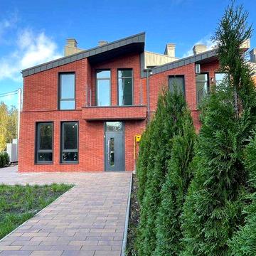 Продаж дворівневого таунхауса 87 м2 з власним двориком!