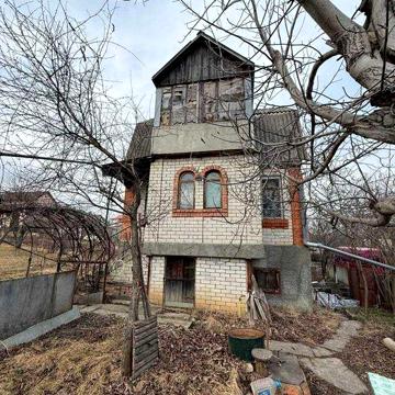 Продаж дачного будинку за Дубовим озером