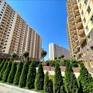 Перлинна вул., 8